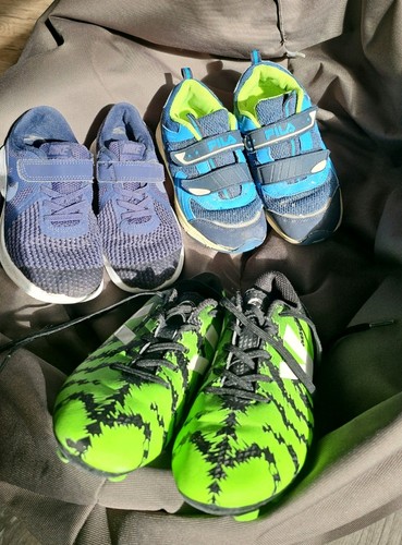 Paar jungen kinder schuhe - paar,